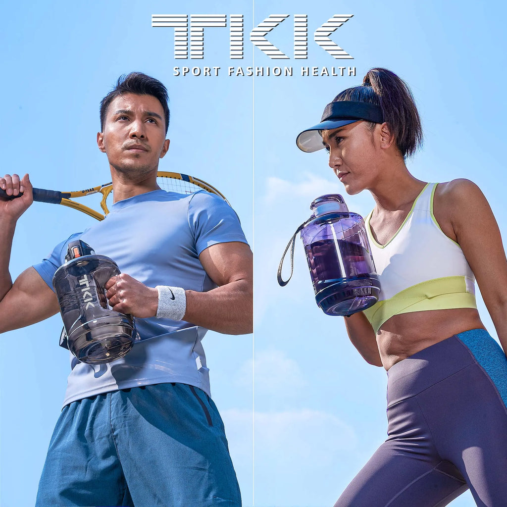 Wholesale 2000ml Tritan Sport Water Bottles Direct Drinking BPA-Free Custom Logo Design Strap Thermal Features for Gym Usage