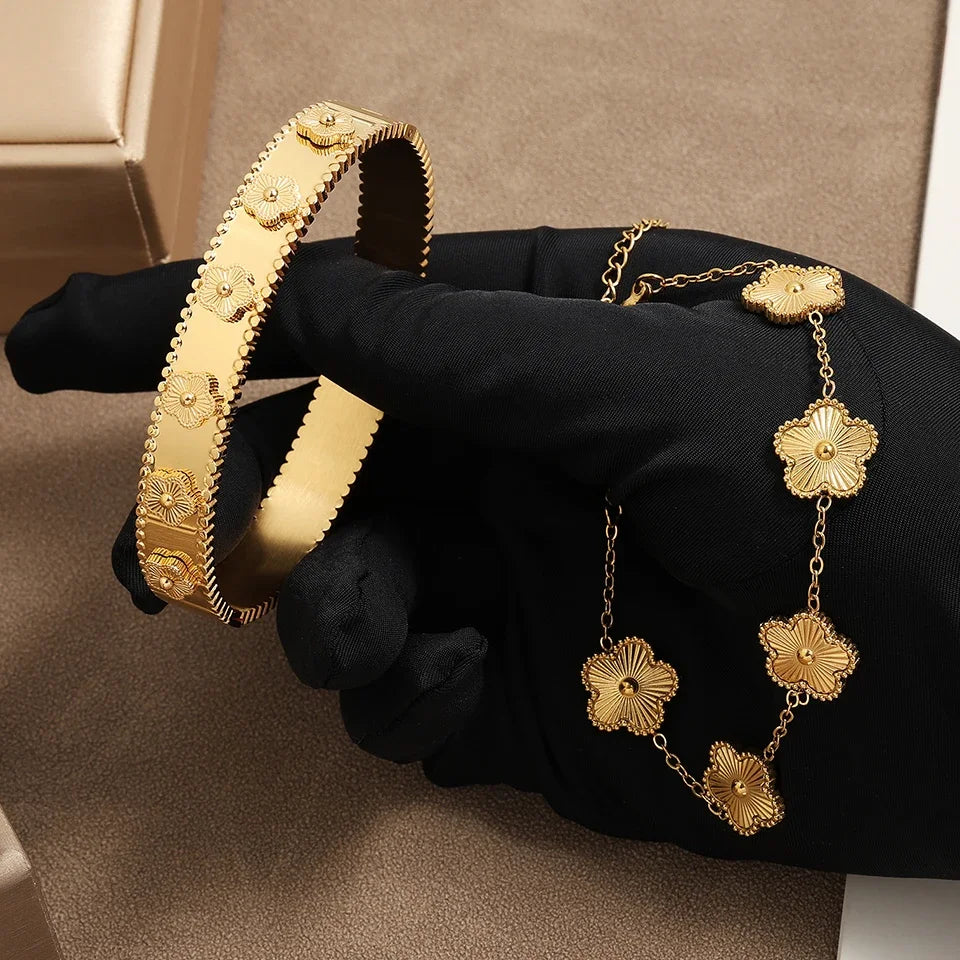 Miniamlist Flower Bracelet Bangle Elegant Gold Color Chain Shiny Rhinestone Floral Bracelet Chic Women's Party Jewelry