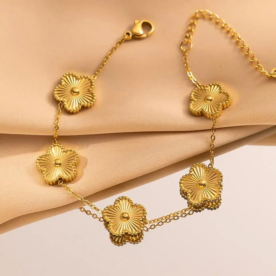 Miniamlist Flower Bracelet Bangle Elegant Gold Color Chain Shiny Rhinestone Floral Bracelet Chic Women's Party Jewelry