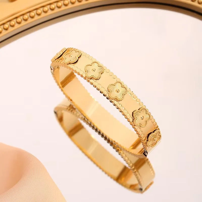 Miniamlist Flower Bracelet Bangle Elegant Gold Color Chain Shiny Rhinestone Floral Bracelet Chic Women's Party Jewelry